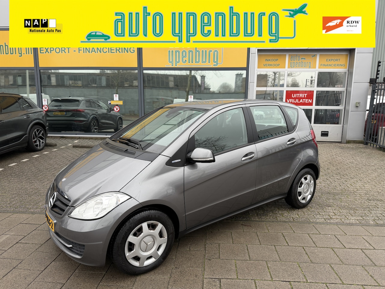 Mercedes-Benz A-klasse - 160 BlueEFFICIENCY Business Class * 133.565 Km * Airco * NIEUWSTAAT * - AutoWereld.nl