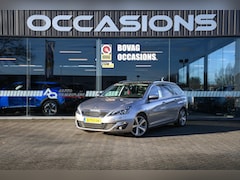 Peugeot 308 SW - 1.2 e-THP Première PANORAMADAK/ NAVIGATIE/ LED