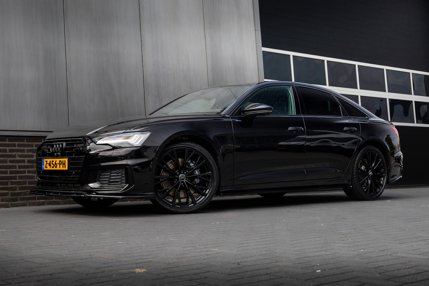 Audi A6 Limousine - 55 TFSI V6 340 pk Quattro S-Line /Lucht-Vering/ Head-Up/ Keyless/ 360-Camera/ Soft-Close/ - AutoWereld.nl