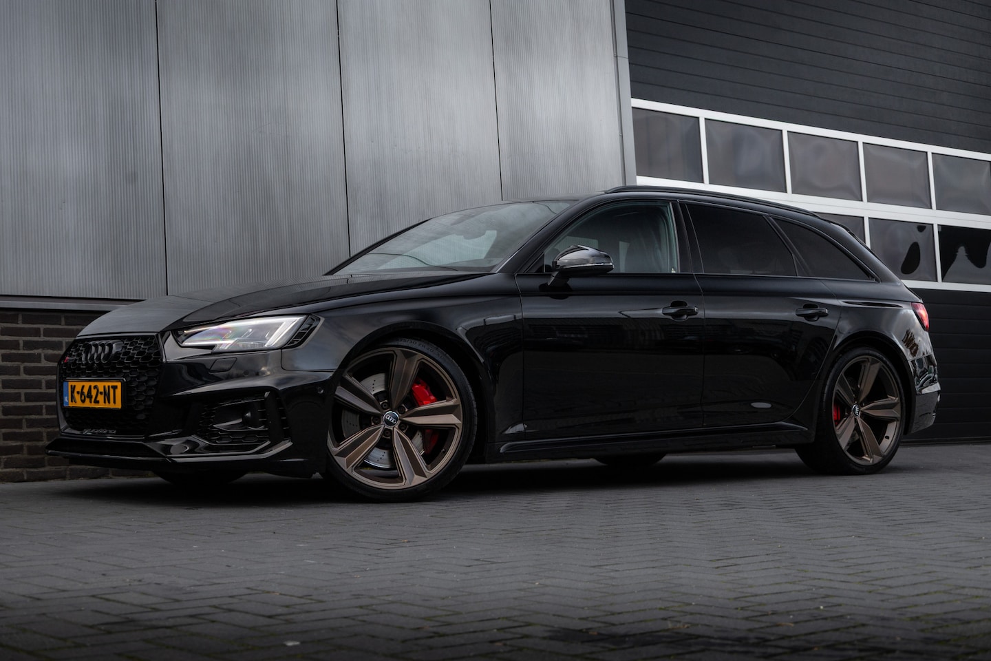 Audi RS4 - Avant 2.9 TFSI 451 pk Quattro S-Line /RS-Stoelen/ B&O-Sound/ 360-camera/ Matrix-LED/ RS-Ze - AutoWereld.nl