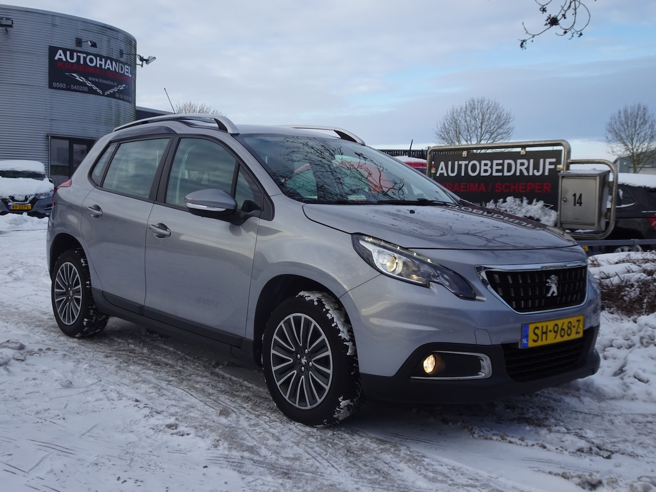 Peugeot 2008 - 1.2 PureTech 110PK autom. - AutoWereld.nl