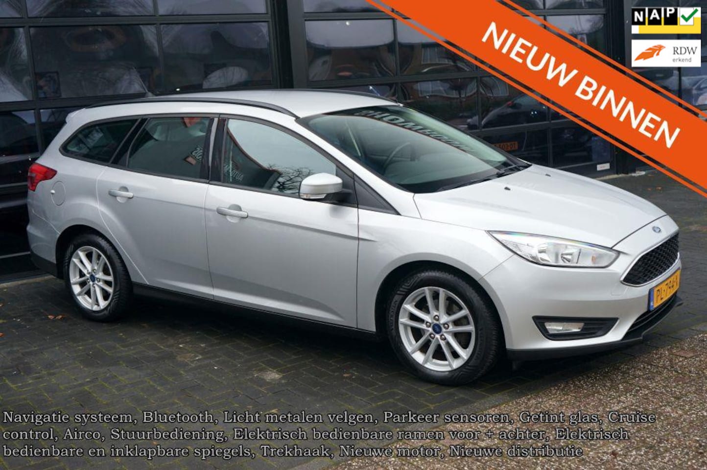 Ford Focus Wagon - 1.0 Lease Edition 1.0 Lease Edition, PDC, Navi, CC, Trekhaak - AutoWereld.nl