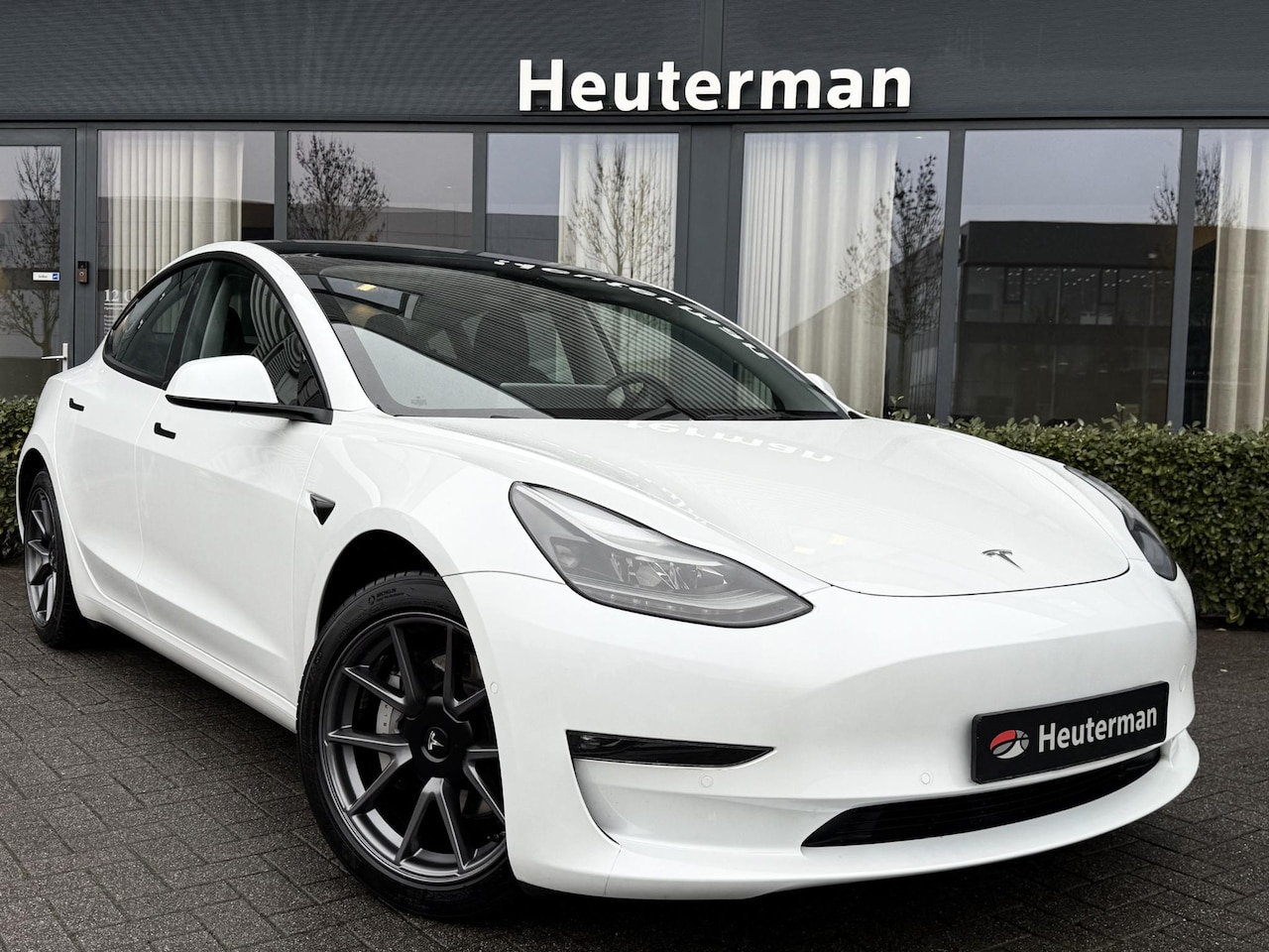 Tesla Model 3 - Long Range RWD Long Range AWD Facelift/ Trekhaak/ Autopilot - AutoWereld.nl
