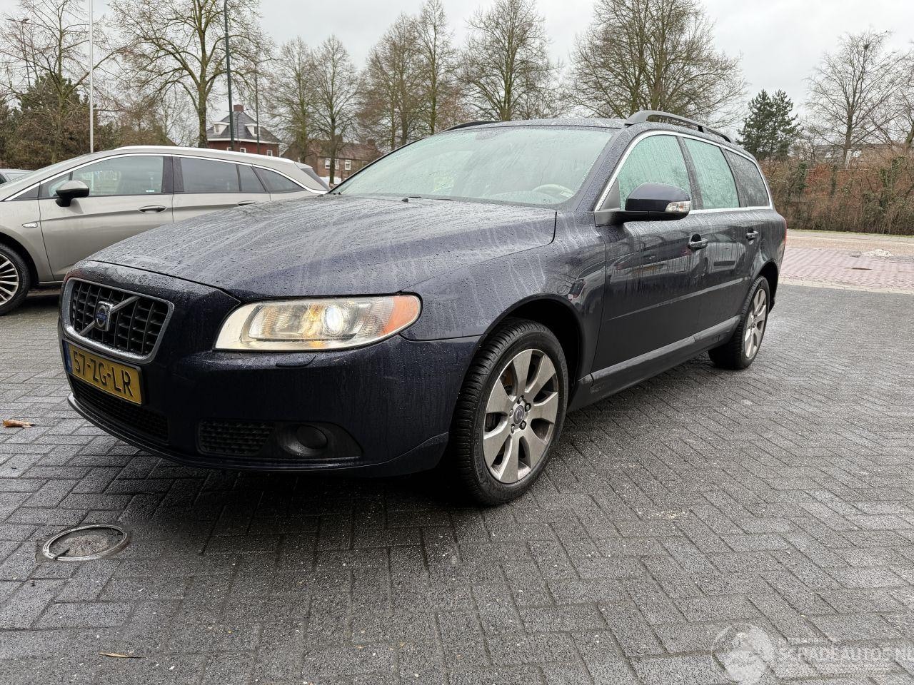 Volvo V70 - V-70 2.5T Summum AUTOMAAT LEER Stationwagen 5-dr. - AutoWereld.nl