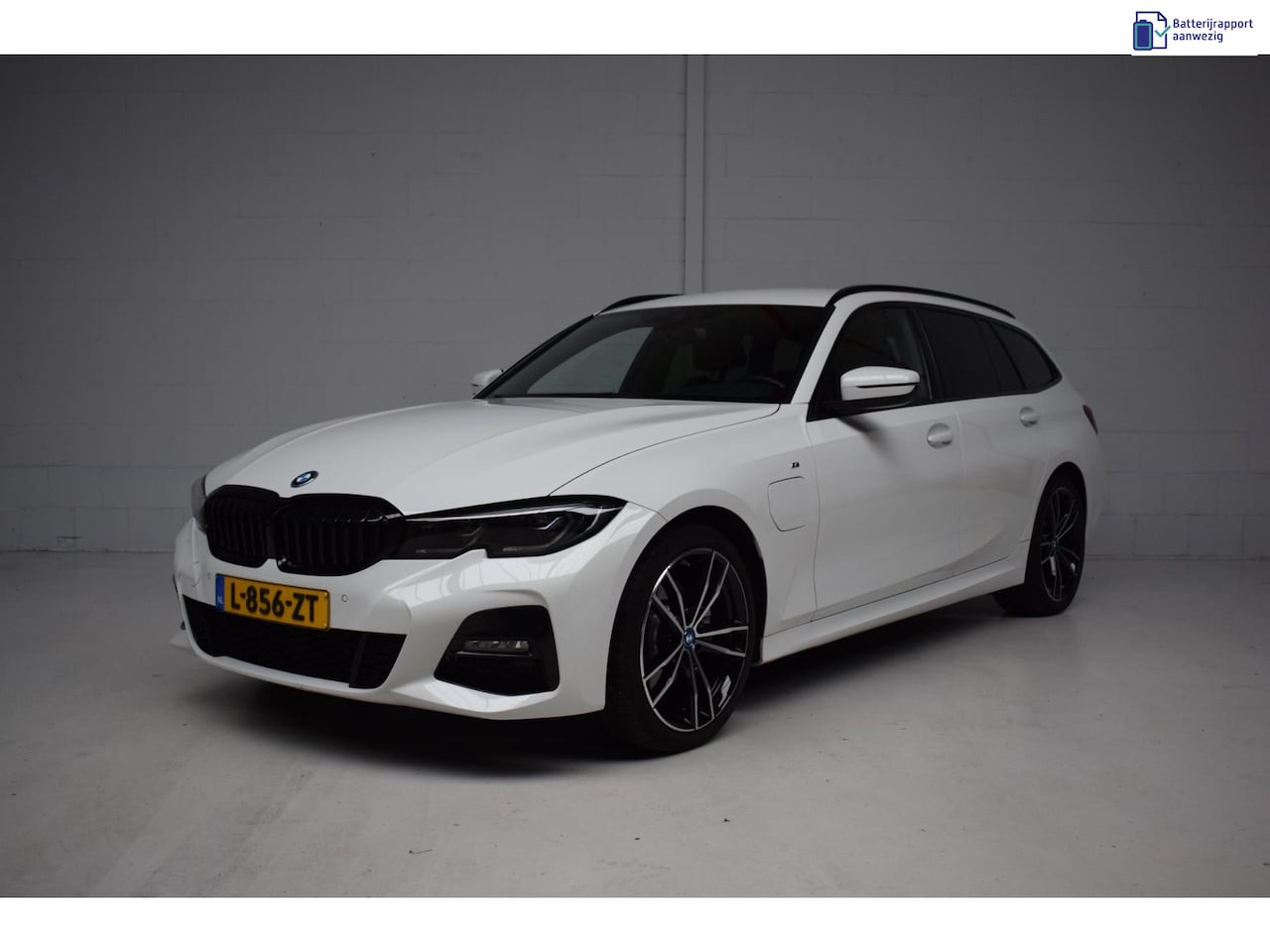 BMW 3-serie Touring - 320e M-SPORT ORG.NED / SOH 90% / LASER / LEER / TREKHAAK / SFEERVERLICHTING / DEALER-ONDER - AutoWereld.nl