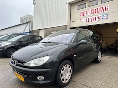 Peugeot 206 - 1.6-16V Gentry | Automaat | Clima | APK