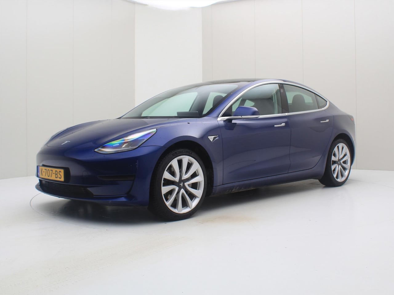 Tesla Model 3 - Standard RWD Plus [ LFP-ACCU+AUTOPILOT+19 INCH+PREMIUM AUDIO ] - AutoWereld.nl