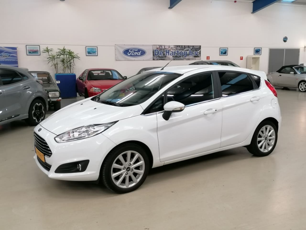 Ford Fiesta - 100pk EB. Titanium 5drs - AutoWereld.nl