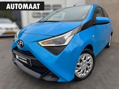 Toyota Aygo - 1.0 VVT-i x-play AUTOMAAT / CAMERA / WEINIG KM'S / LED / BLUETOOTH