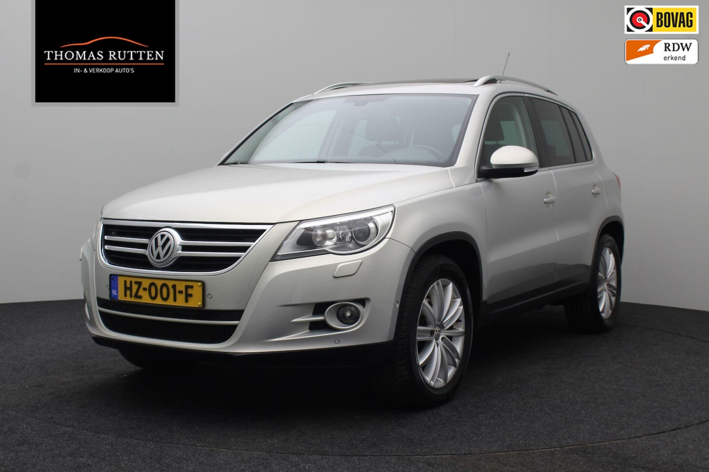 Volkswagen Tiguan - 2.0 TSI Sport&Style 4Motion 2011 | Schuifkanteldak | Airco | Parkeersensoren | Goed Onderh - AutoWereld.nl