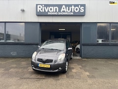 Toyota Yaris - 1.3 VVTI EXEC. MMT