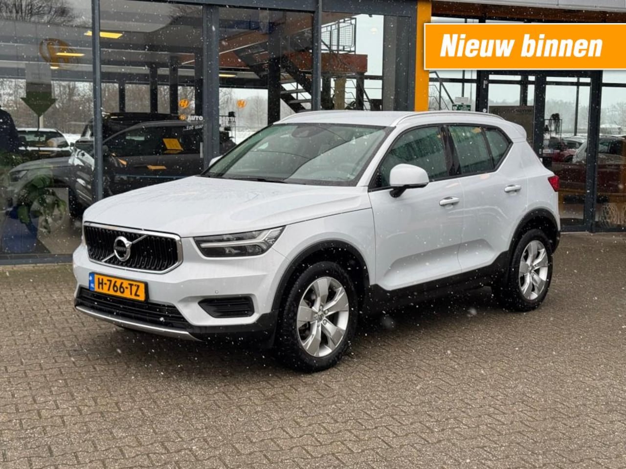 Volvo XC40 - 1.5 T3 Inscription - stoel/stuurverwarming - camera - navi - AutoWereld.nl