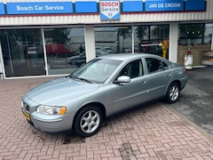 Volvo S60 - 2.4 MOMENTUM automaat NL-auto #YOUNGTIMER