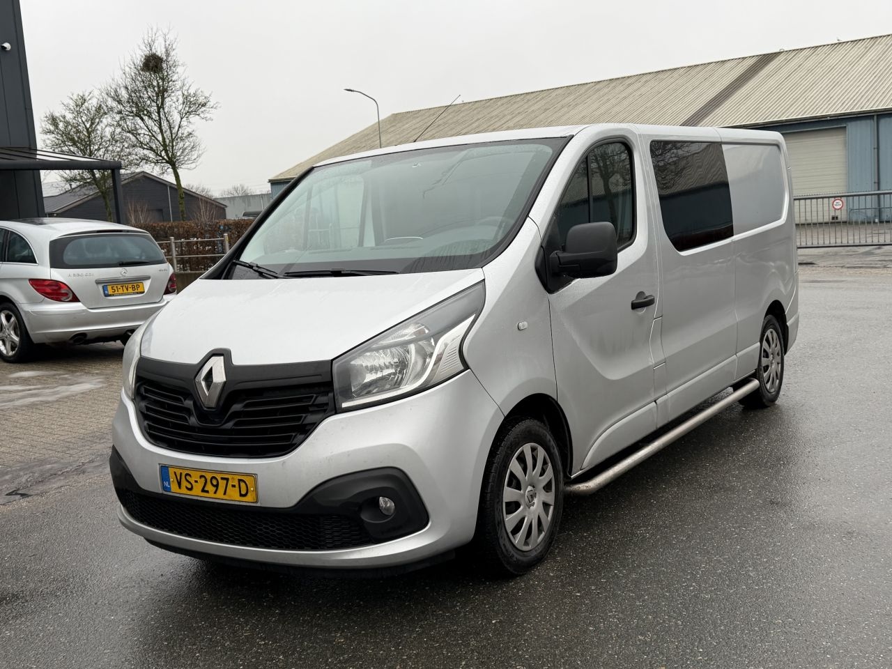 Renault Trafic - 1.6 DCI Navi L2-H1 DC 5-PERS - AutoWereld.nl