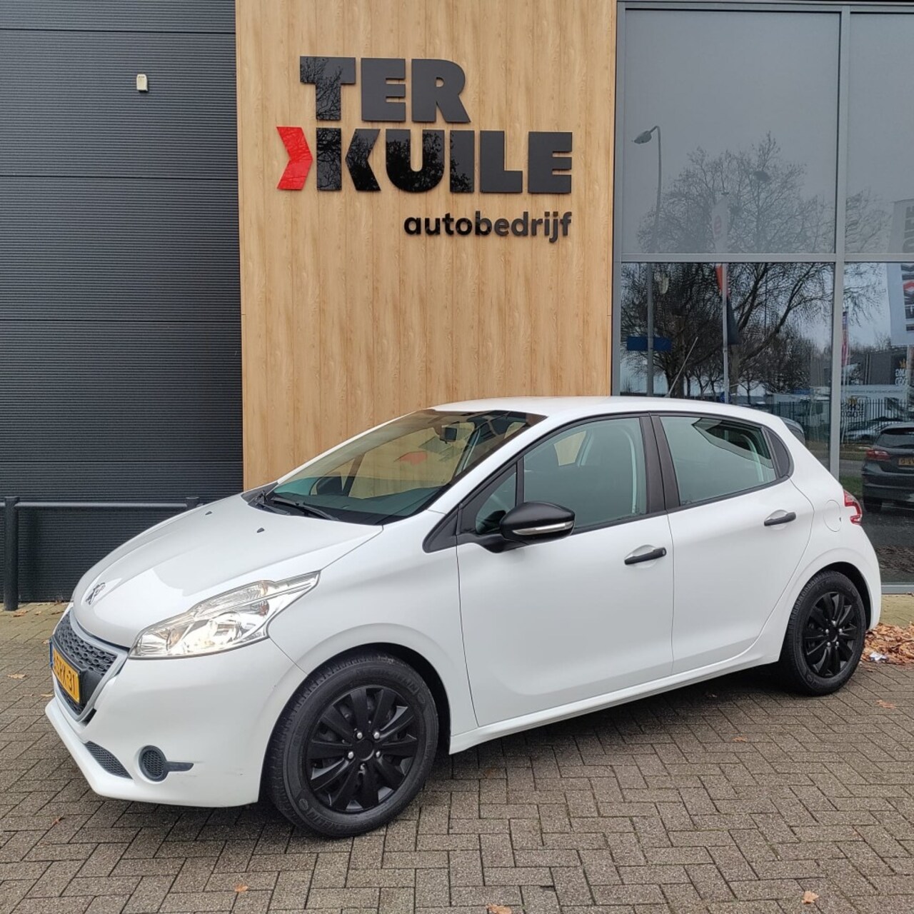 Peugeot 208 - 1.0 VTI Access / Nieuwe riem / 5 Drs / 2013 - AutoWereld.nl