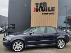 Volvo S40 - 1.8 KINETIC 2005 Lage KM APK 3-2026