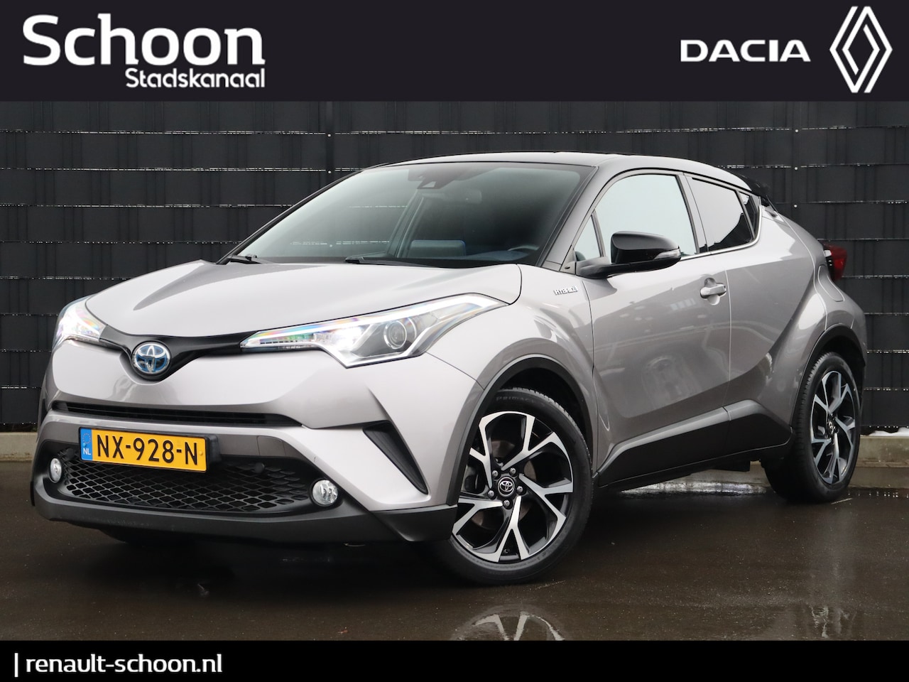 Toyota C-HR - 1.8 Hybrid Bi-Tone HEV | Adap. Cruise | Camera | Stoelverwarming | Navigatie | Trekhaak - AutoWereld.nl