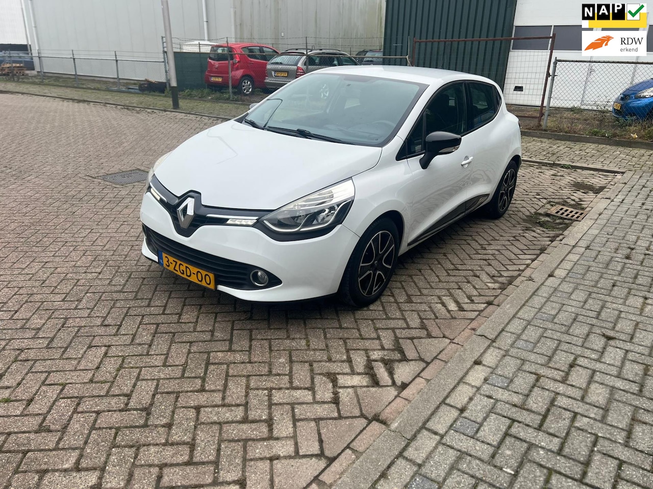 Renault Clio - 0.9 TCe Expression Airco Cruise Nieuwe Disb Ketting - AutoWereld.nl