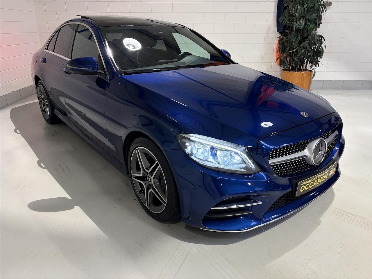 Mercedes-Benz C-klasse - C160 129pk 9G AMG-Line, Pano, Multibeam, Carplay - AutoWereld.nl