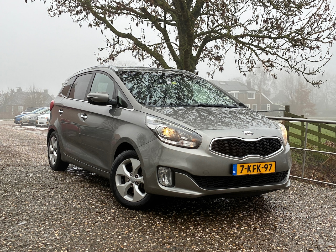 Kia Carens - 1.6 GDi Business Pack | 7-Persoons + Camera + Clima Nu € 6.975,-!!! - AutoWereld.nl