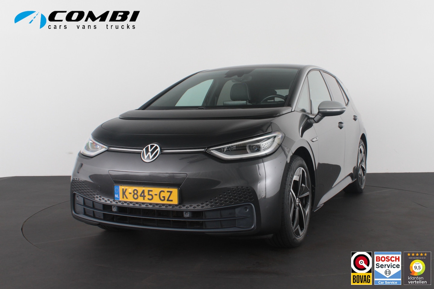 Volkswagen ID.3 - First Plus 58 kWh Trekhaak / Camera / Matrix-LED / Stuurwiel verwarmd - AutoWereld.nl