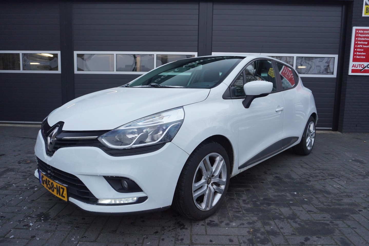 Renault Clio - 0.9 TCe Airco/Cruise/Navi/Park.sensoren - AutoWereld.nl