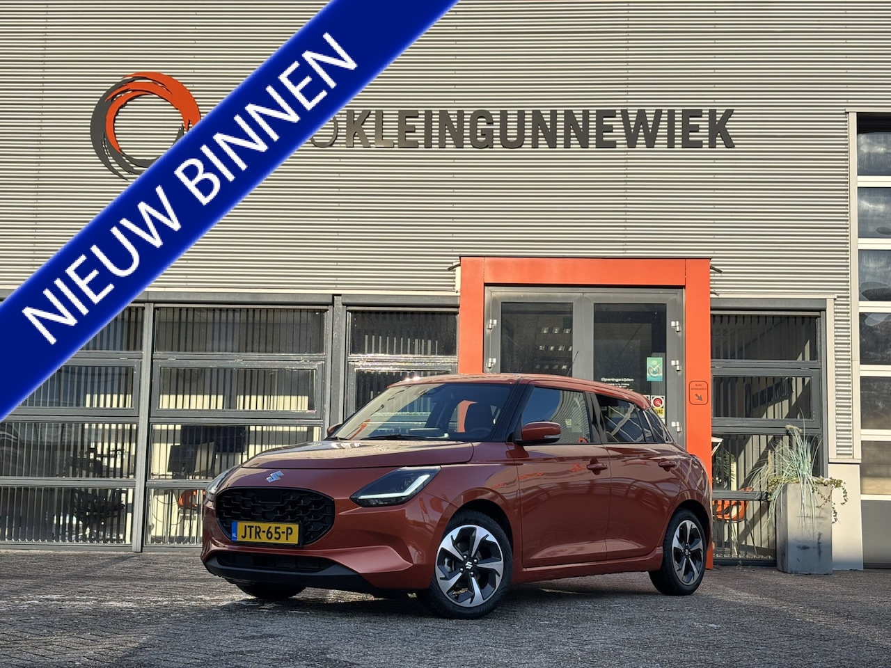 Suzuki Swift - 1.2 Style Smart Hybrid / Allseason Banden / Navi / Apple carplay / Android Auto / - AutoWereld.nl