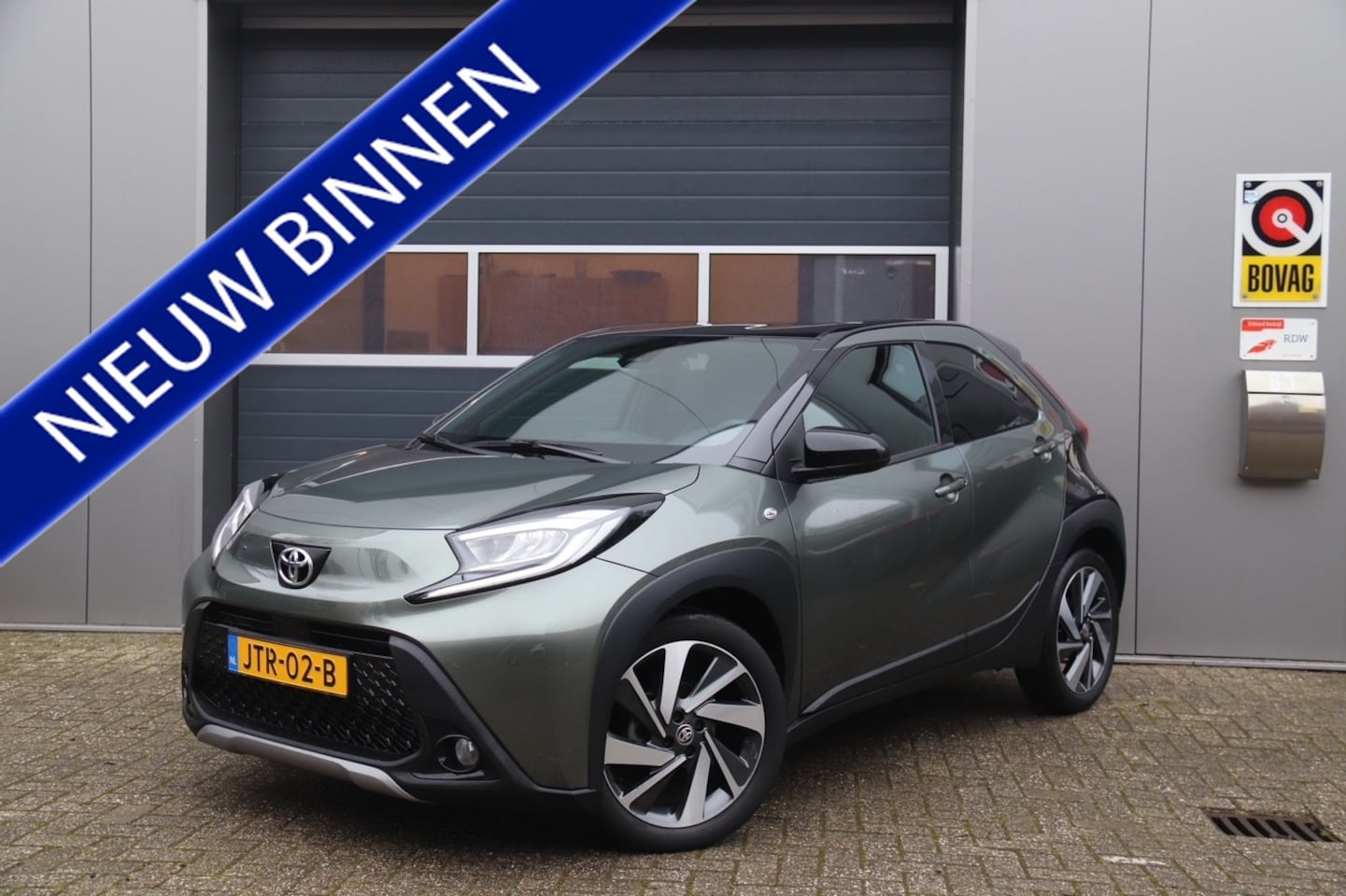 Toyota Aygo X - 1.0 VVT-i MT Pulse 1.0 VVT-i MT Pulse, Camera, Cruise, Navi - AutoWereld.nl
