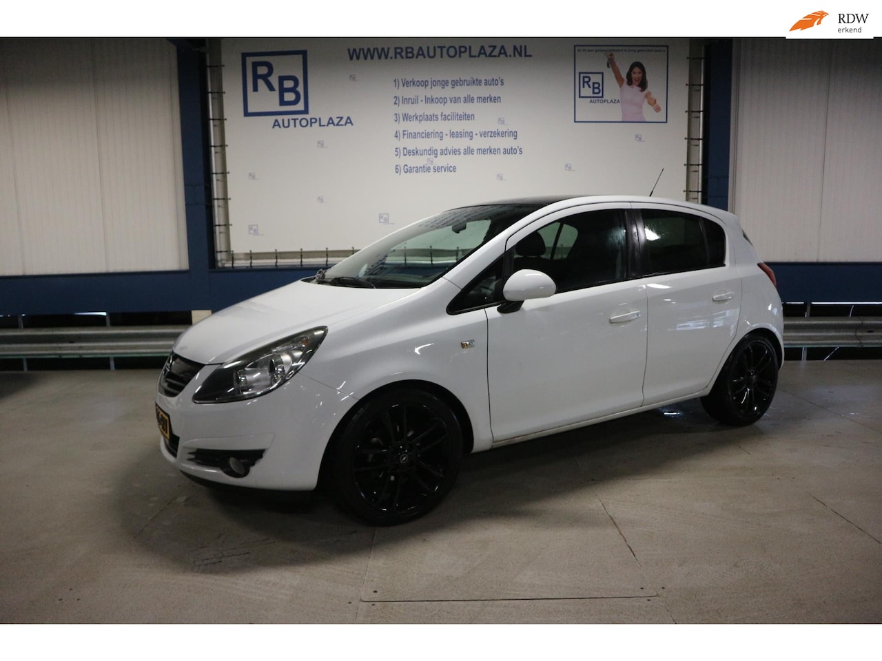 Opel Corsa - 1.4-16V Cosmo / 80dkm ! ! ! / LEUKE AUTO ! ! ! - AutoWereld.nl