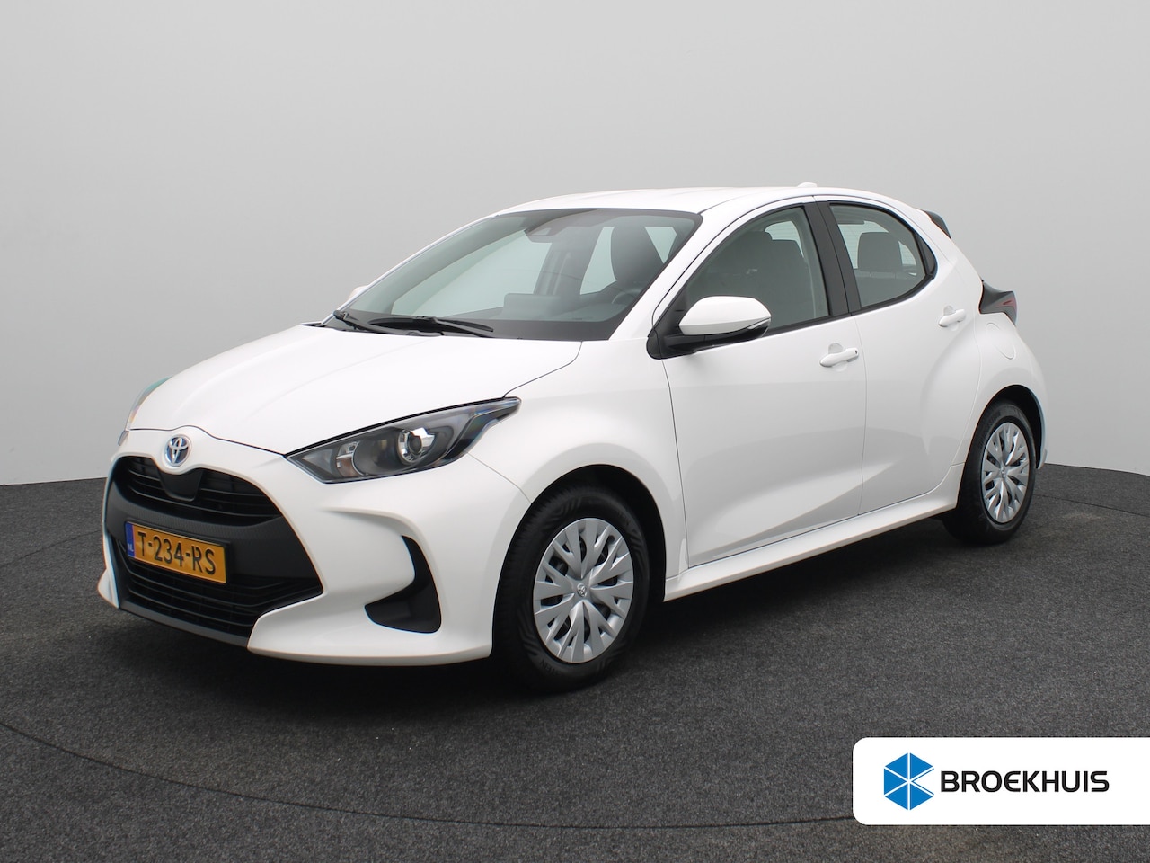 Toyota Yaris - 1.5 Hybrid Active | Achteruitrijcamera | Airco (automatisch) | Armsteun voor - AutoWereld.nl