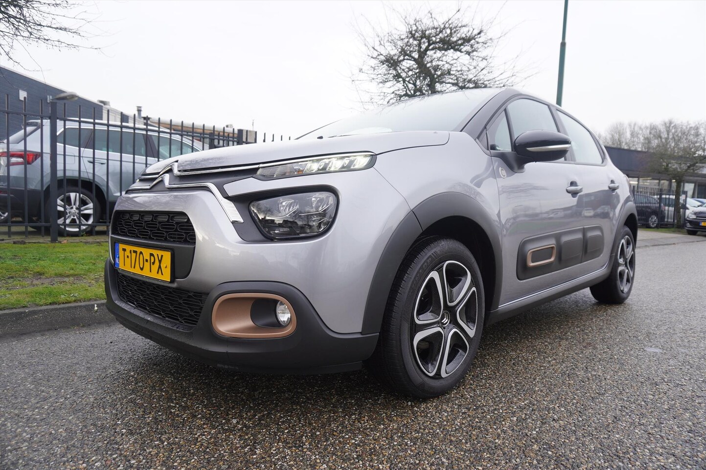 Citroën C3 - 1.2 PureTech 83pk S&S C-Series Multi Media Navigatie - AutoWereld.nl