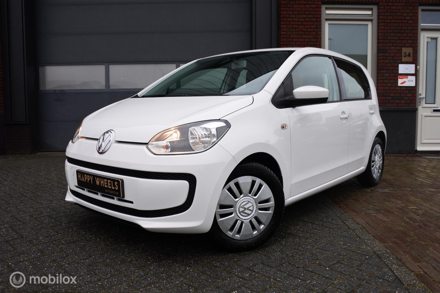 Volkswagen Up! - I Move up! I Bluemotion I Airco - AutoWereld.nl