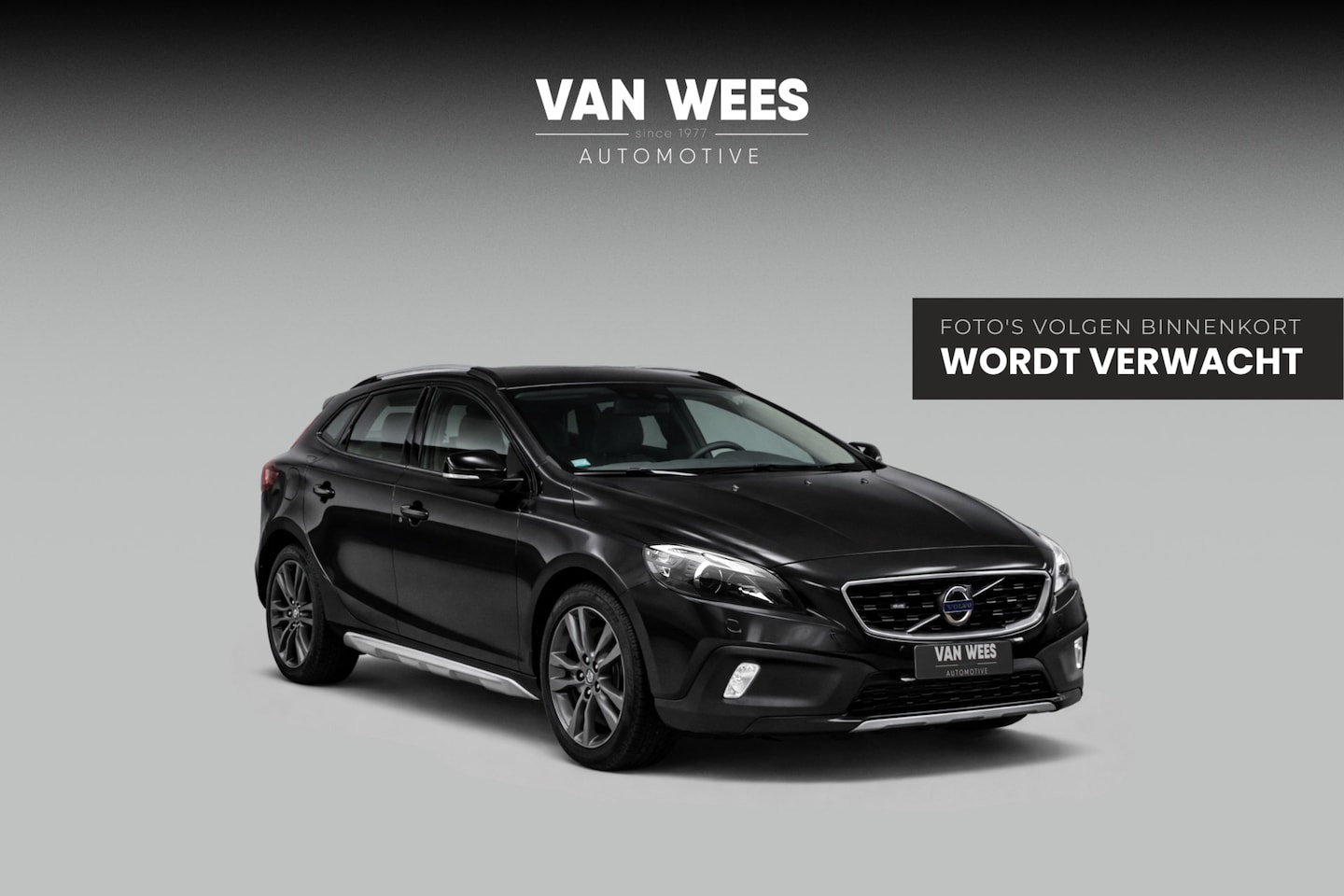 Volvo V40 Cross Country - 1.6 T4 Momentum | Automaat | 2e eigenaar | 180 pk | 18 inch | Xenon | Navi | Stoelverwarmi - AutoWereld.nl