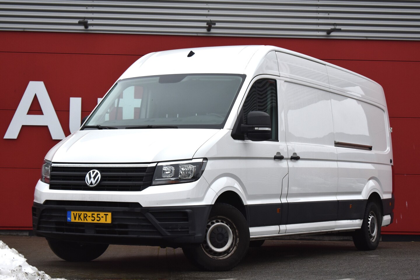 Volkswagen Crafter - 35 2.0 TDI L4H3 Trendline Automaat | Dubbele schuifdeur | Camera | Airco | Bluetooth - AutoWereld.nl