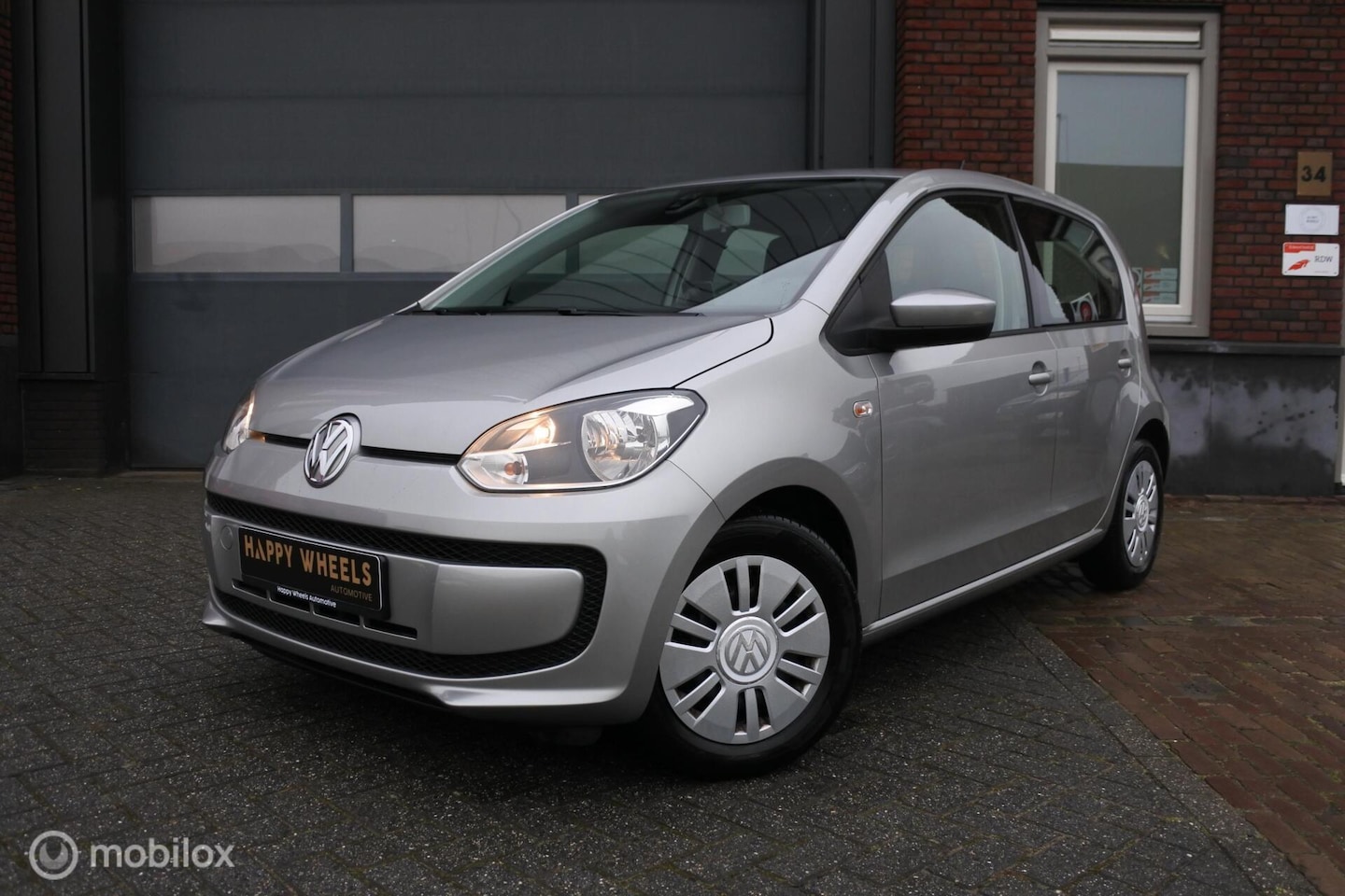 Volkswagen Up! - I Move up! I Navi I Airco I Bluemotion - AutoWereld.nl