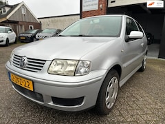 Volkswagen Polo - 1.4-16V Comfortline AIRCO