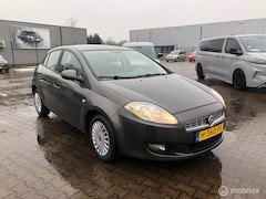 Fiat Bravo - 1.4 T-Jet Dynamic 4Drs Airco Ell Pakk