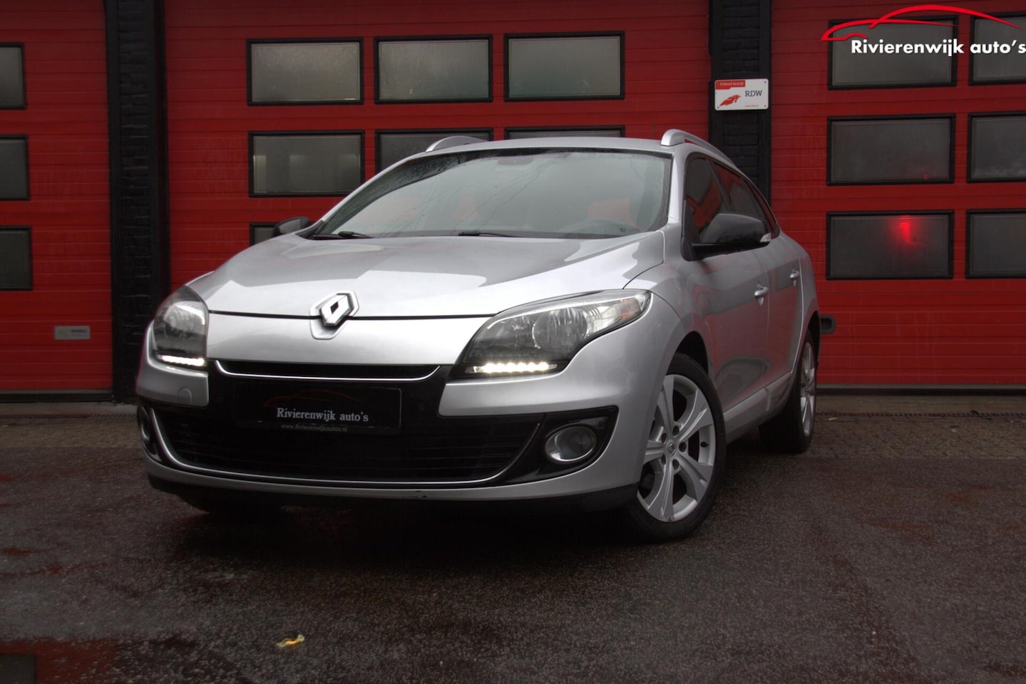 Renault Mégane Estate - 1.5 dCi Bose Navi Camera Lane Assist - AutoWereld.nl