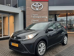 Toyota Aygo X - PLAY APPLE/ANDROID AD-CRUISE CAMERA AUTOMATISCH-GROOTLICHT