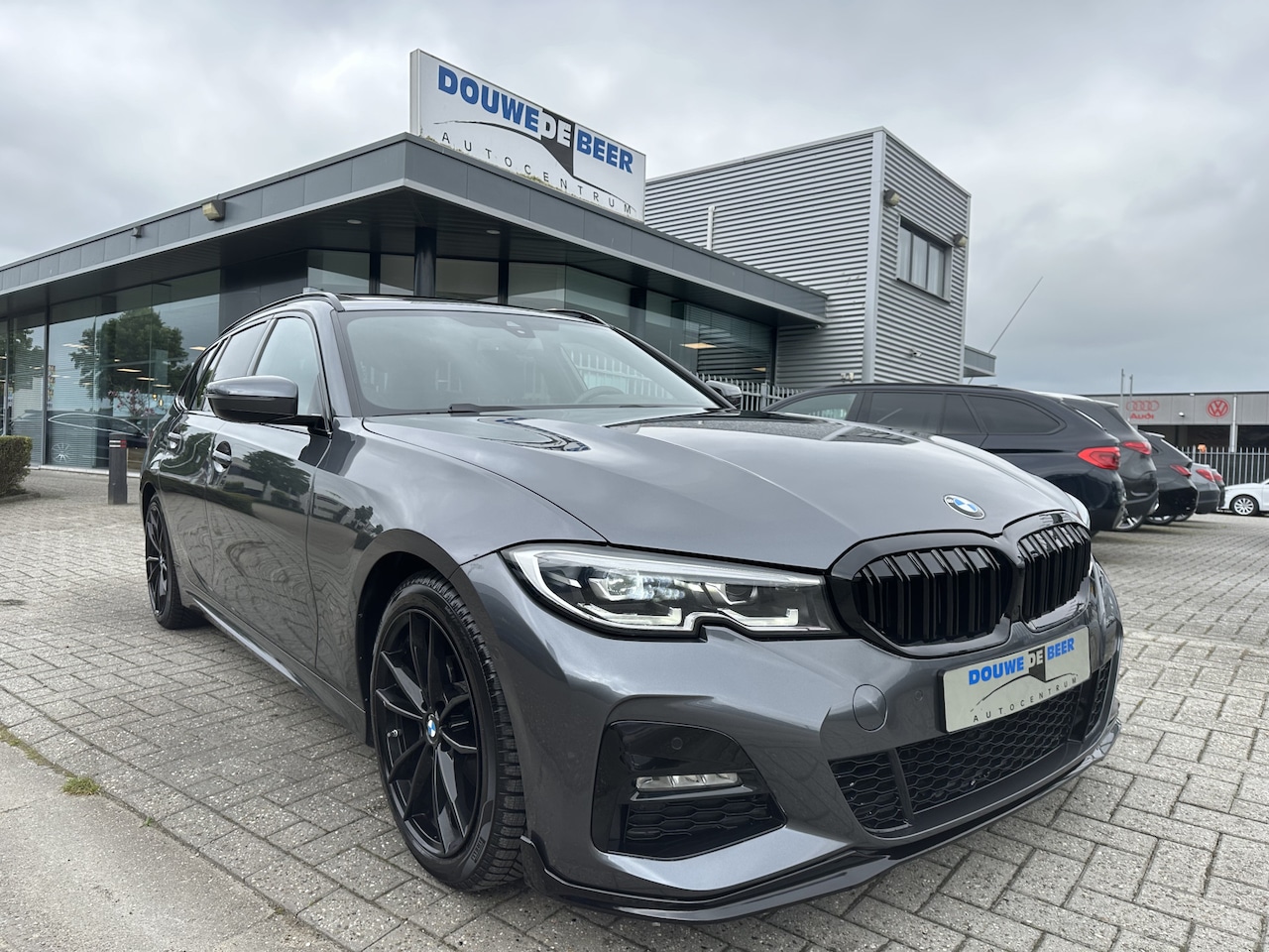 BMW 3-serie Touring - 320i M sport Pano-Dak | LED | Stoelverw. | Spiegelpakket - AutoWereld.nl