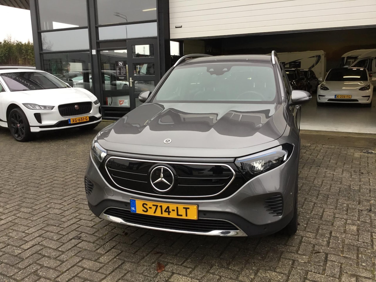 Mercedes-Benz EQB - 250+ Business Line 71 kWh 250+ Business Line 71 kWh - AutoWereld.nl