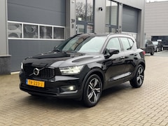Volvo XC40 - 2.0 T4 R-Design