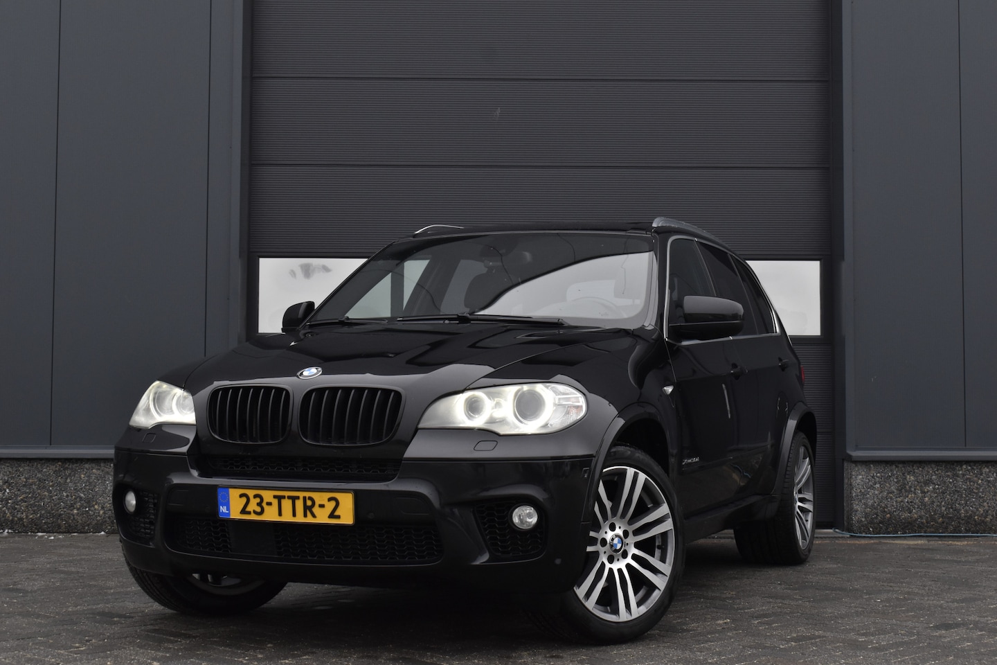 BMW X5 - xDrive30d High Executive M-pakket 7p - Export - Pano - Trekhaak - AutoWereld.nl