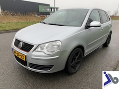 Volkswagen Polo - 1.4 Clima, 5 drs, trekhaak, navi, Cruisecontr