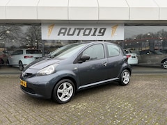 Toyota Aygo - 1.0-12V +