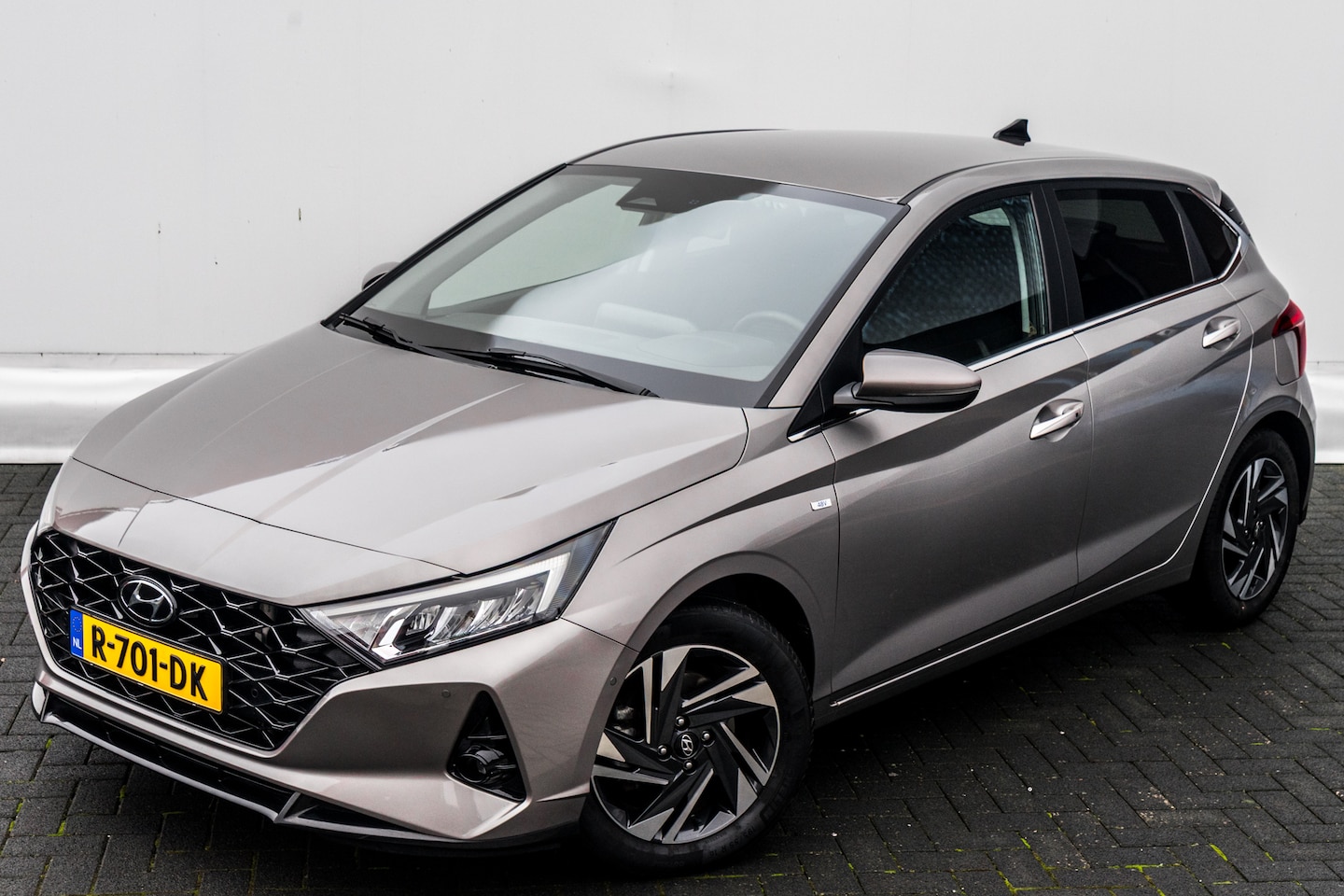 Hyundai i20 - 1.0 T-GDI Premium | Hybride | Automaat | 1 e Eign | Clima | Fabr - Gar TM 2027 | | Navi | - AutoWereld.nl