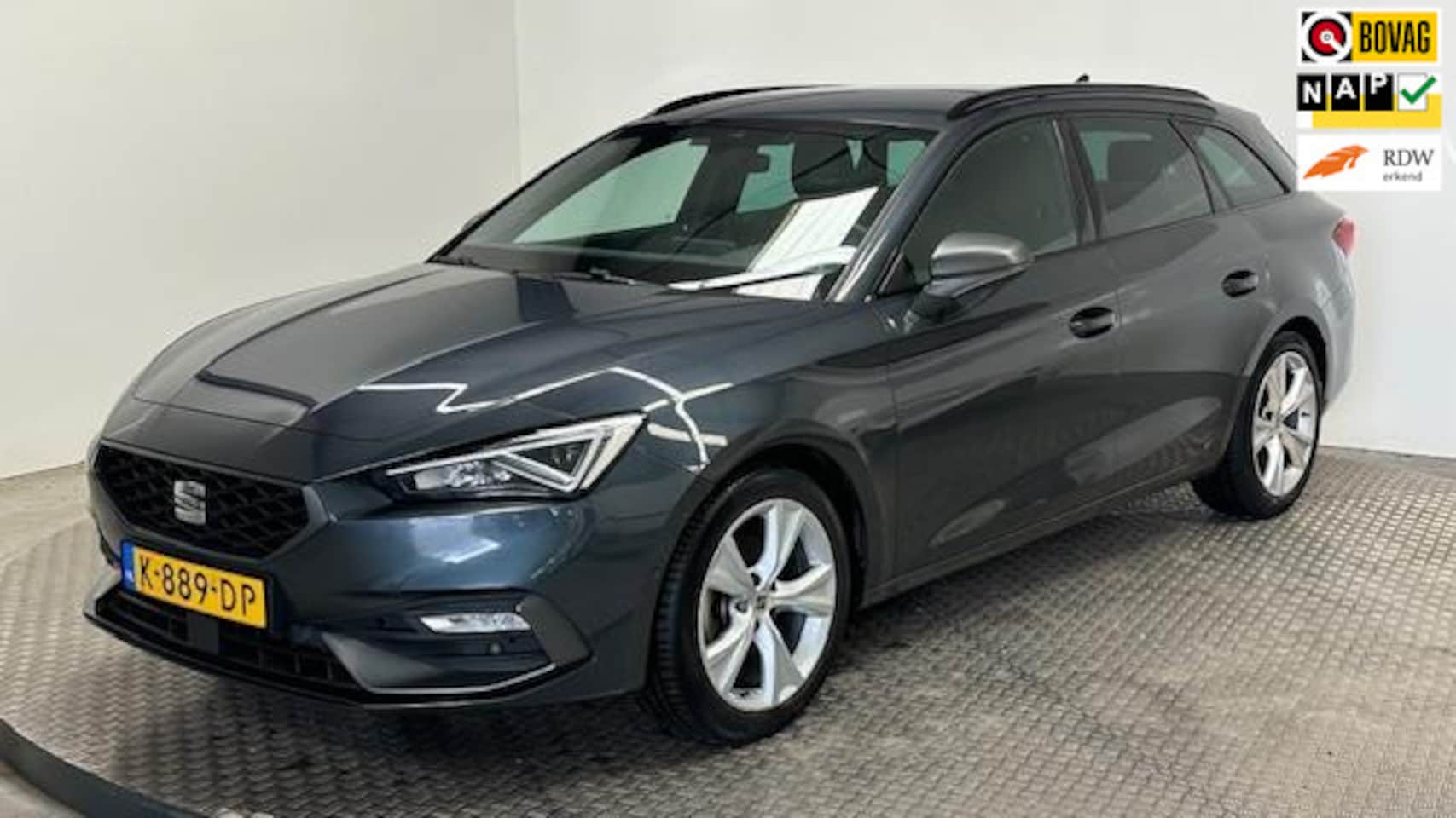 SEAT Leon Sportstourer - 1.5 eTSI FR Launch Edition automaat benzine trekhaak led carplay navigatie android parkeer - AutoWereld.nl