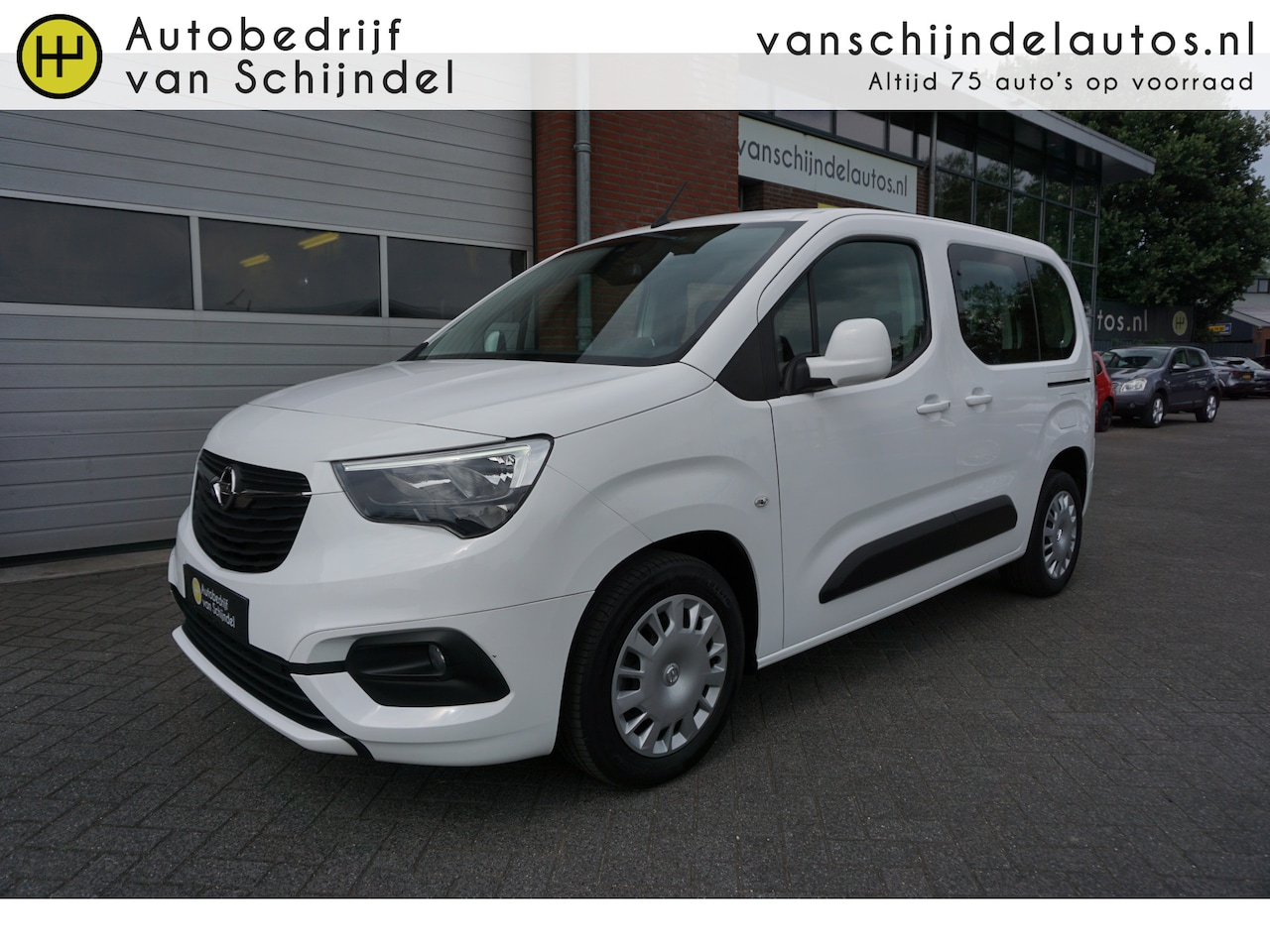 Opel Combo Tour - 1.2 Turbo L1H1 Edition 7persoons - 5 stoelen APPLE CARPLAY - ANDROID - BLUETOOTH - AIRCO - - AutoWereld.nl