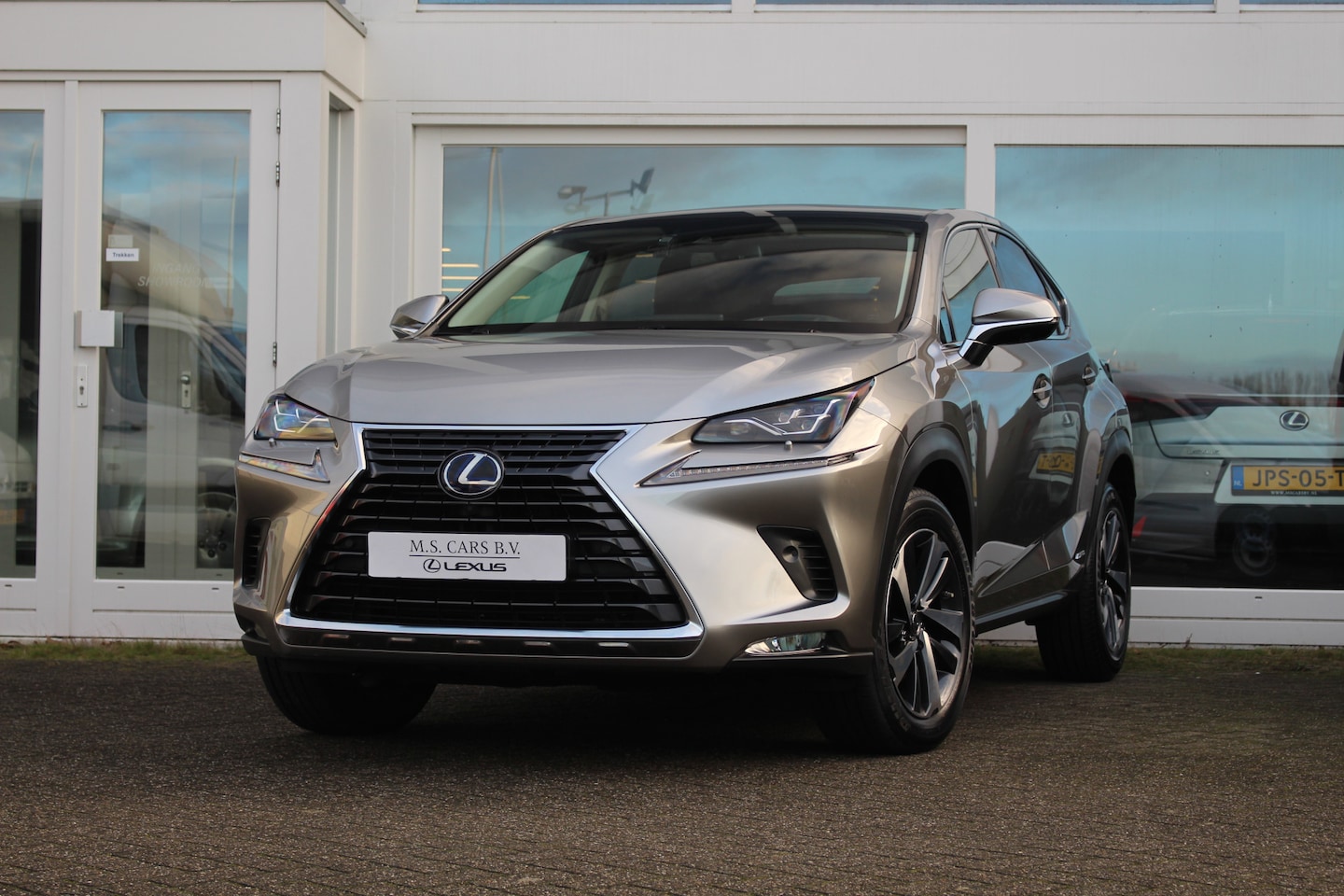 Lexus NX - 300h Hybride AWD President Line I Pano I Mark Lev. I Carplay - AutoWereld.nl