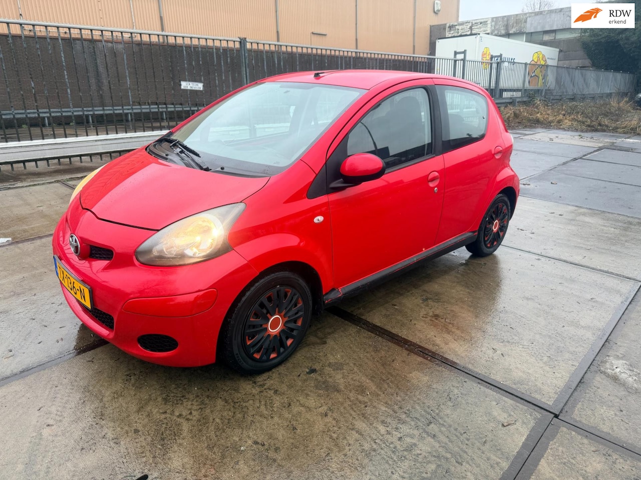 Toyota Aygo - 1.0-12V Access!AIRCO!ELECKTRISH RAAM!APK:10-08-2026!CENTRAAL!BANDEN GOED!KM:192000!RIJDT G - AutoWereld.nl